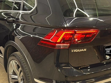 Volkswagen Tiguan, 2018г, полный привод, робот