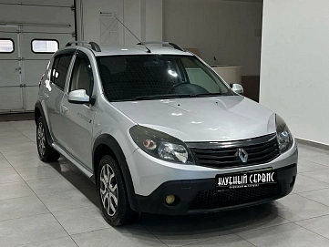 Renault , 2013г., передний привод, автомат