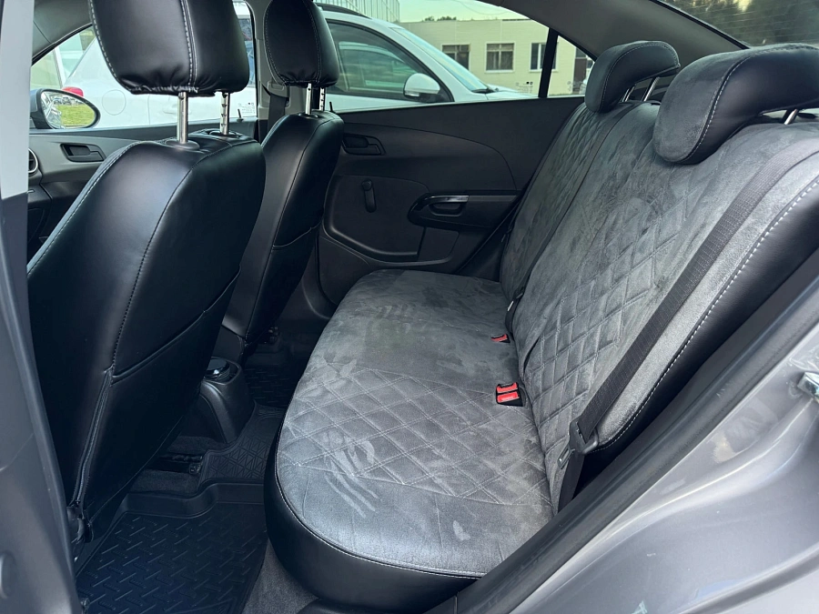 Chevrolet Aveo, 2012г., передний привод, механика