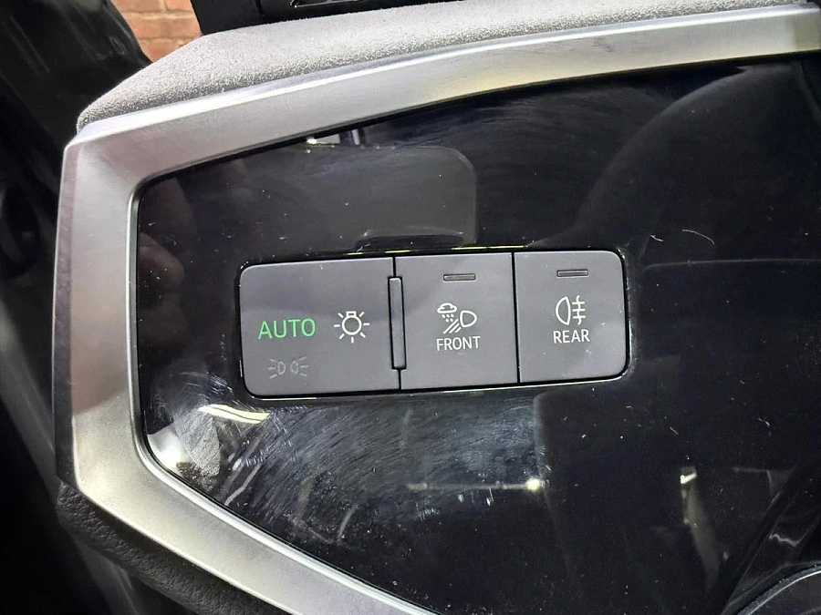 Audi Q3, 2025г., передний привод, робот