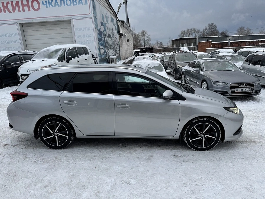 Toyota Auris, 2018г., передний привод, механика