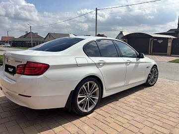 BMW 5 серии, 2012г, задний привод, автомат