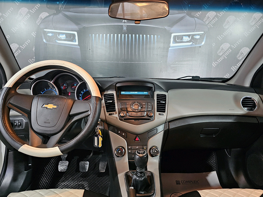 Chevrolet Cruze, 2011г., передний привод, механика