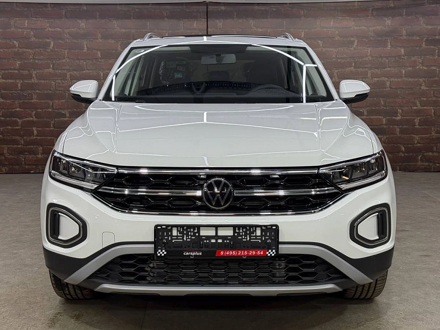 Volkswagen T-Roc, 2025г., передний привод, робот