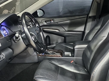Toyota Camry, 2016г, передний привод, автомат