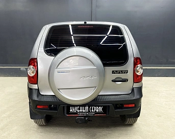 Chevrolet Niva, 2012г, полный привод, механика