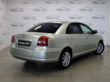 Toyota Avensis, 2005г, передний привод, механика
