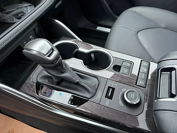 Toyota Highlander, 2025г, полный привод, автомат
