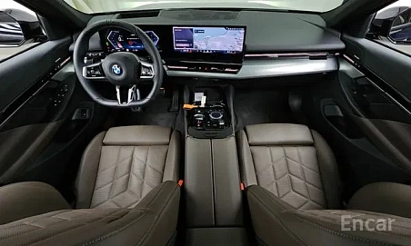 BMW 5 серии, 2024г, задний привод, автомат