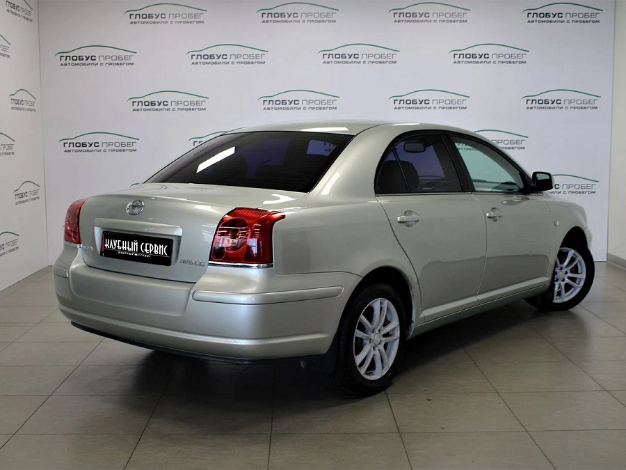 Toyota Avensis, 2005г., передний привод, механика