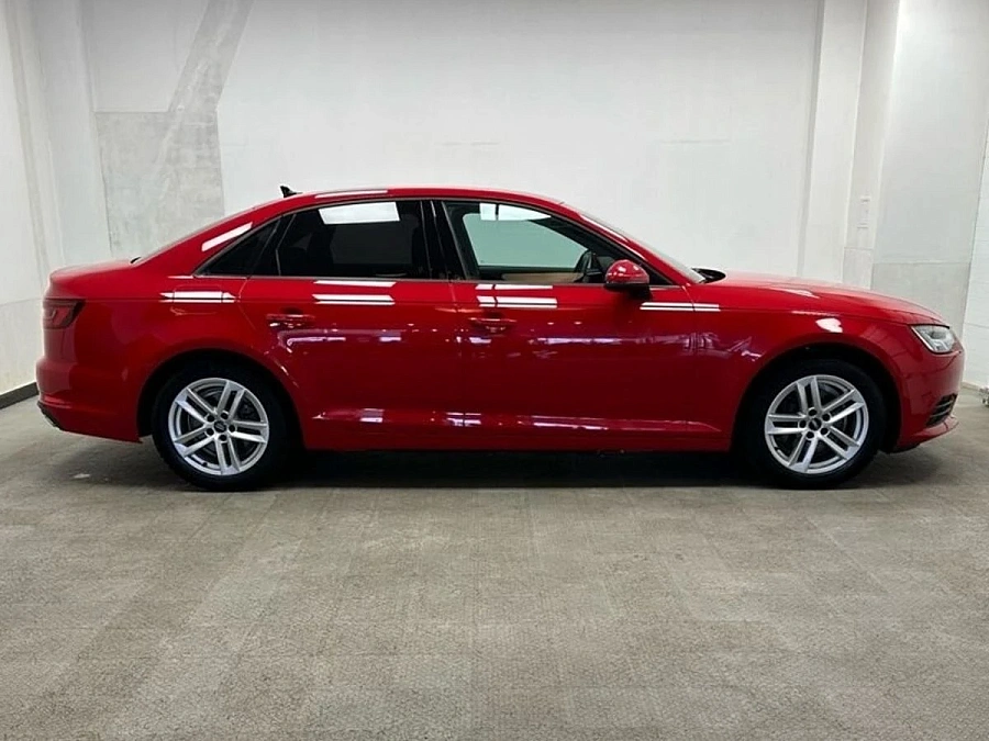 Audi A4, 2019г., передний привод, автомат