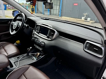 Kia Sorento, 2016г, полный привод, автомат