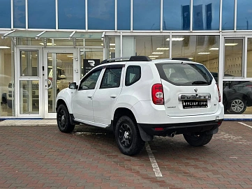 Renault Duster, 2013г, передний привод, автомат