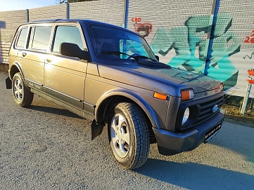 Lada (ВАЗ) 2131 (4x4), 2016г, полный привод, механика