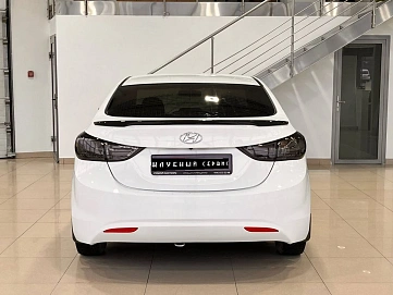 Hyundai Elantra, 2013г, передний привод, автомат