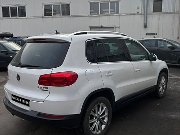 Volkswagen Tiguan, 2011г, полный привод, автомат