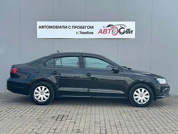Volkswagen Jetta, 2015г, передний привод, механика