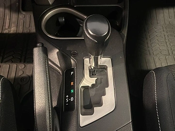 Toyota RAV4, 2016г, передний привод, автомат