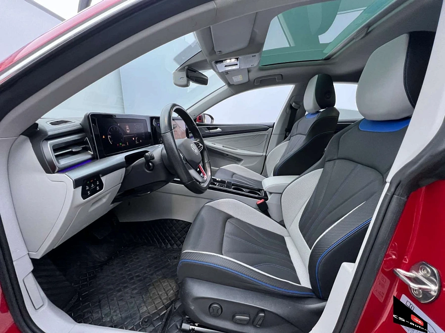 Volkswagen Lamando, 2022г., передний привод, робот