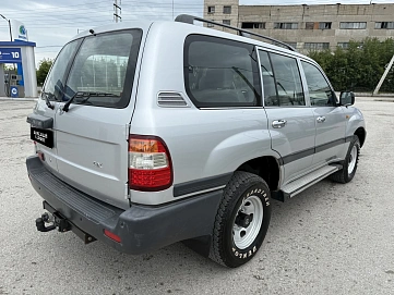 Toyota Land Cruiser, 2005г, полный привод, автомат