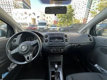 Volkswagen Golf Plus, 2013г, передний привод, робот