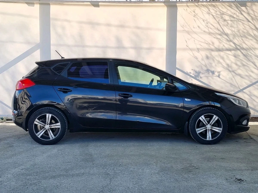 Kia Ceed, 2014г., передний привод, автомат