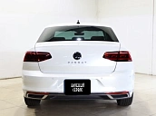 Volkswagen Passat, 2022г., передний привод, робот