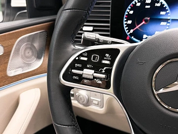 Mercedes-Benz GLS, 2023г, полный привод, автомат