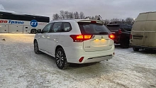 Mitsubishi Outlander, 2022г., передний привод, вариатор