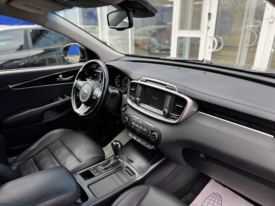 Kia Sorento, 2016г., полный привод, автомат