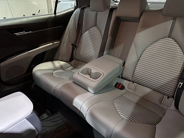 Toyota Camry, 2020г, передний привод, автомат