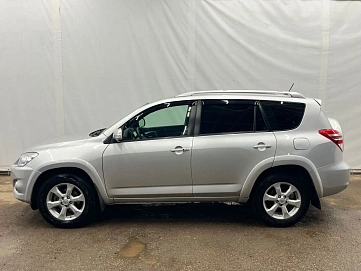 Toyota RAV4, 2010г, полный привод, автомат