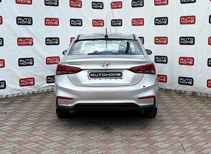 Hyundai Solaris, 2018г., передний привод, автомат