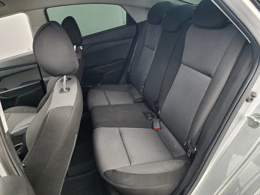 Hyundai Solaris, 2019г., передний привод, автомат