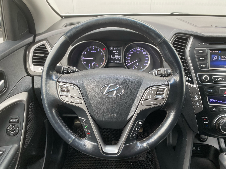 Hyundai Santa Fe, 2015г., полный привод, автомат