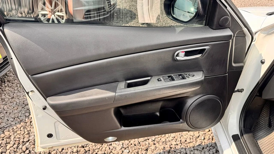 Mazda 6, 2010г., передний привод, автомат