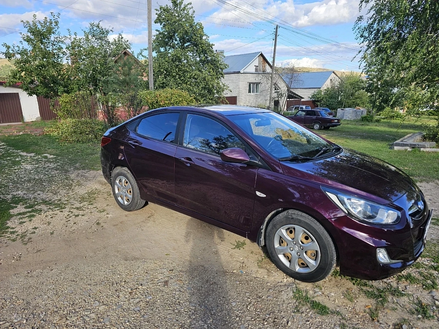 Hyundai Solaris, 2012г., передний привод, механика