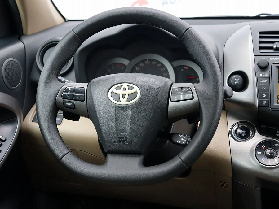 Toyota RAV4, 2010г., полный привод, вариатор