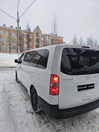 Opel Vivaro, 2022г, передний привод, механика