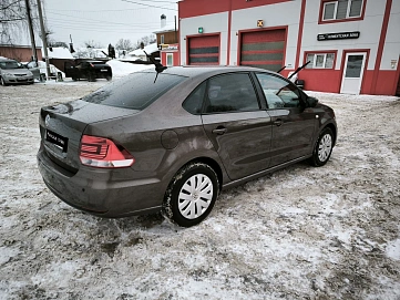 Volkswagen Polo, 2017г, передний привод, механика