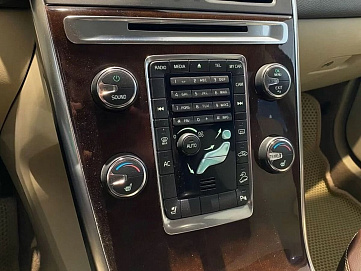 Volvo , 2012г., передний привод, автомат
