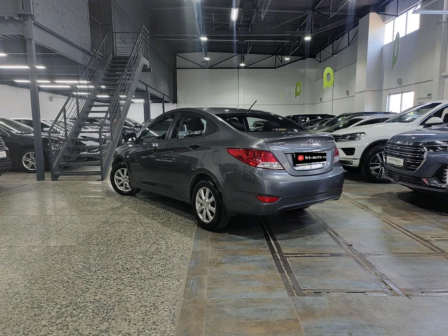 Hyundai Solaris, 2011г., передний привод, механика