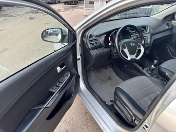 Kia Rio, 2015г, передний привод, механика