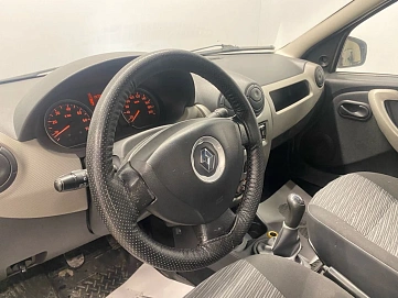 Renault Logan, 2011г, передний привод, механика