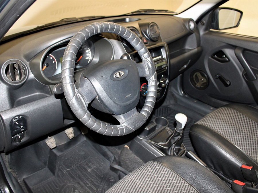 Lada (ВАЗ) , 2014г., передний привод, механика