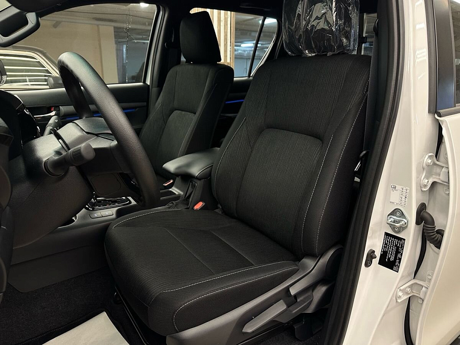 Toyota Hilux, 2024г., полный привод, автомат