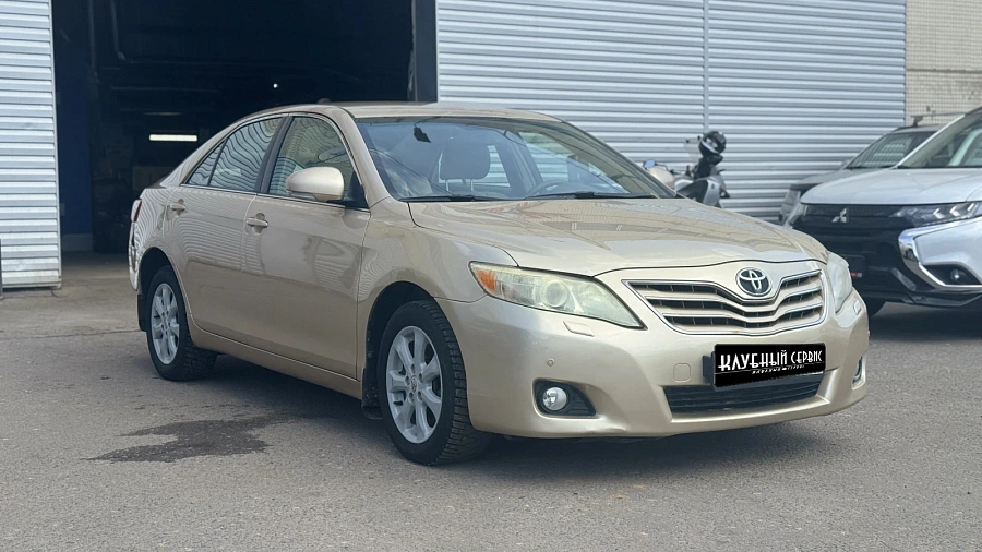 Toyota Camry, 2009г., передний привод, автомат
