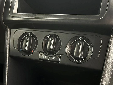 Volkswagen Polo, 2012г, передний привод, механика