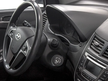 Hyundai Solaris, 2016г, передний привод, автомат