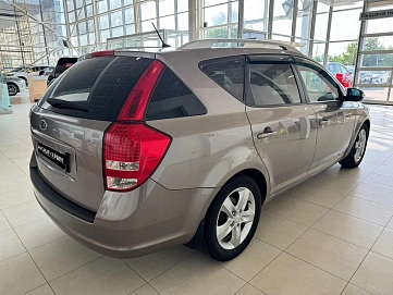 Kia Ceed, 2012г, передний привод, автомат